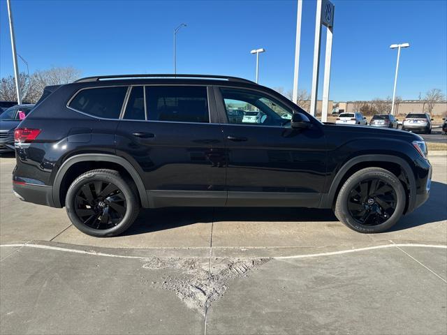 new 2025 Volkswagen Atlas car, priced at $43,615