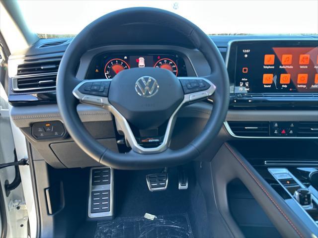 new 2024 Volkswagen Atlas car, priced at $44,329