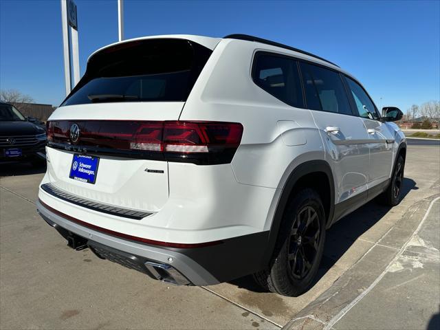 new 2024 Volkswagen Atlas car, priced at $44,329