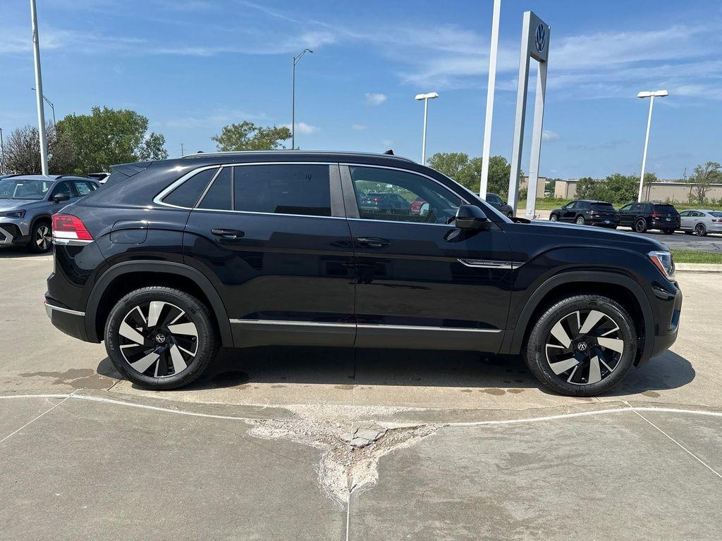 new 2025 Volkswagen Atlas Cross Sport car, priced at $48,091