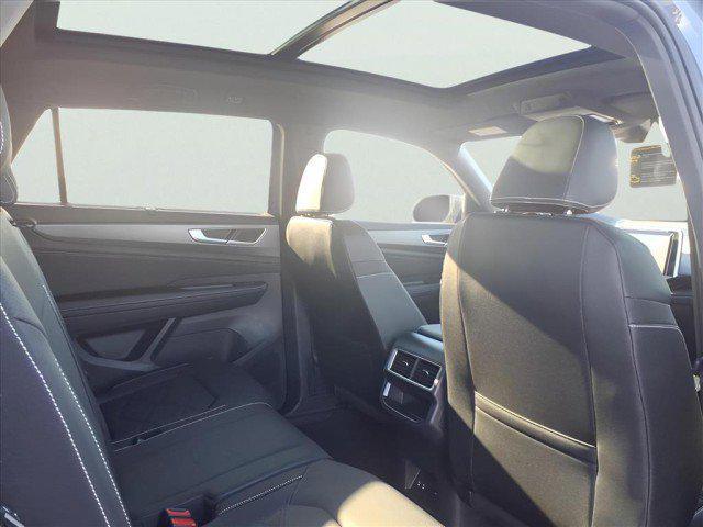 new 2026 Volkswagen Atlas Cross Sport car, priced at $47,851