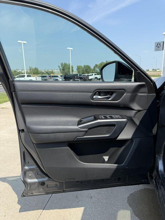 used 2024 Nissan Pathfinder car, priced at $38,804