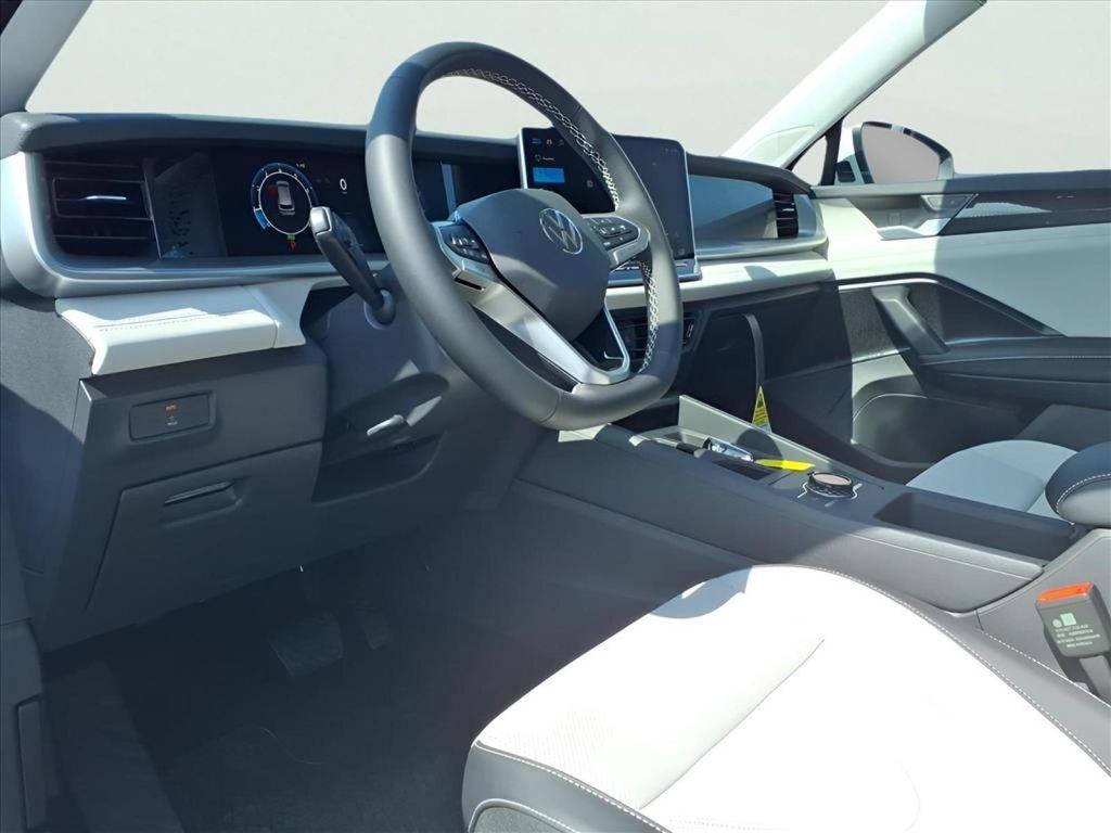 new 2025 Volkswagen Tiguan car, priced at $36,976