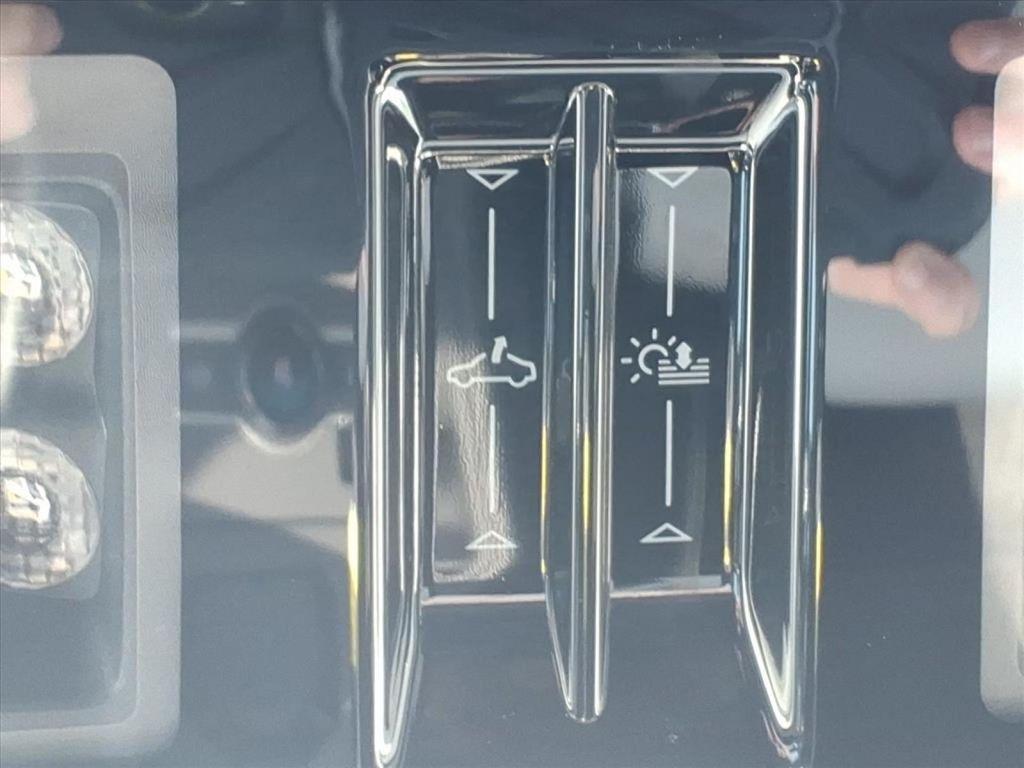 new 2025 Volkswagen Tiguan car, priced at $36,976