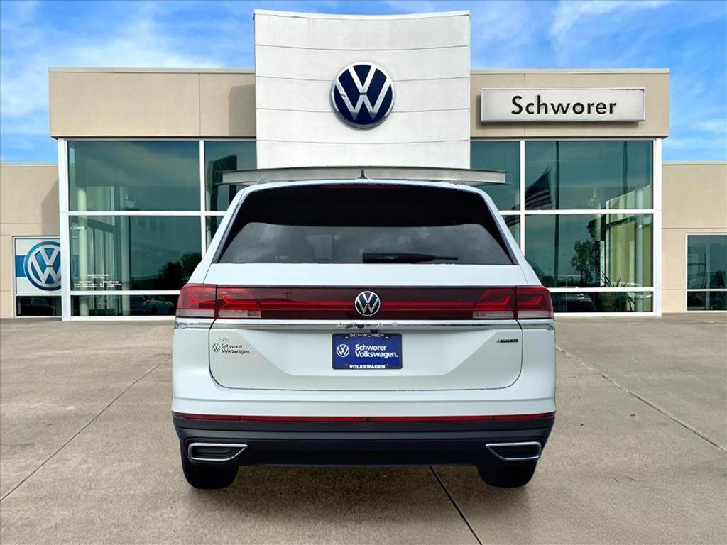 new 2026 Volkswagen Atlas car, priced at $43,146