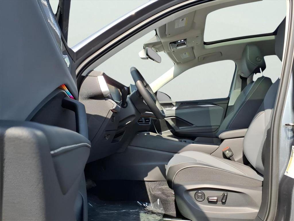 new 2025 Volkswagen Tiguan car, priced at $36,976