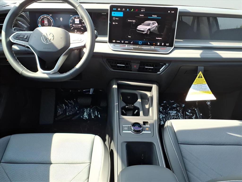 new 2025 Volkswagen Tiguan car, priced at $36,976