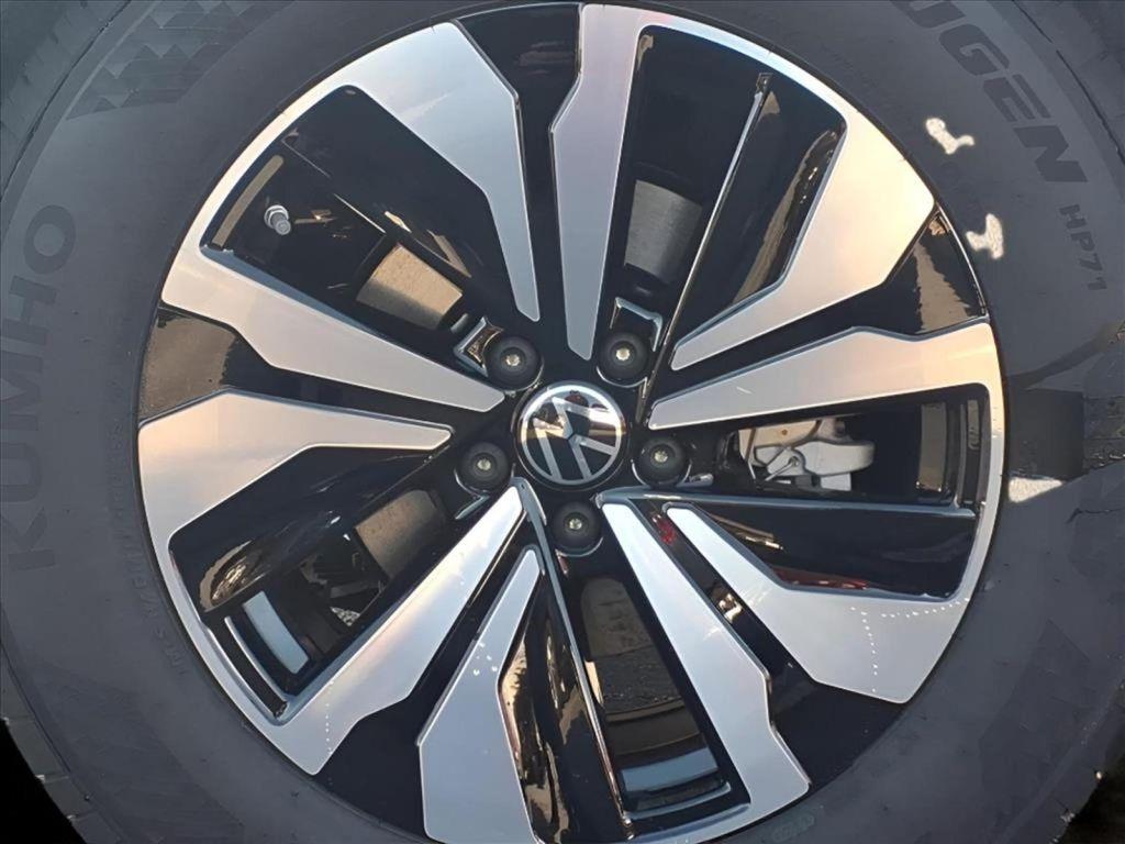 new 2026 Volkswagen Atlas Cross Sport car, priced at $43,161