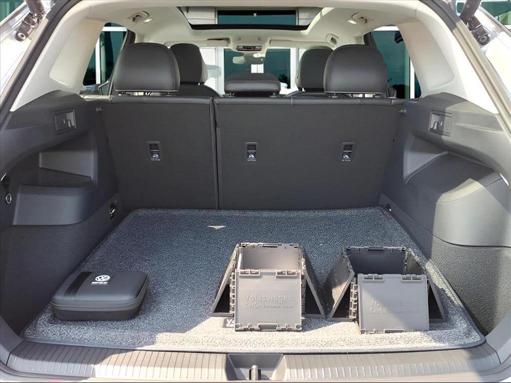 new 2025 Volkswagen Tiguan car, priced at $36,976