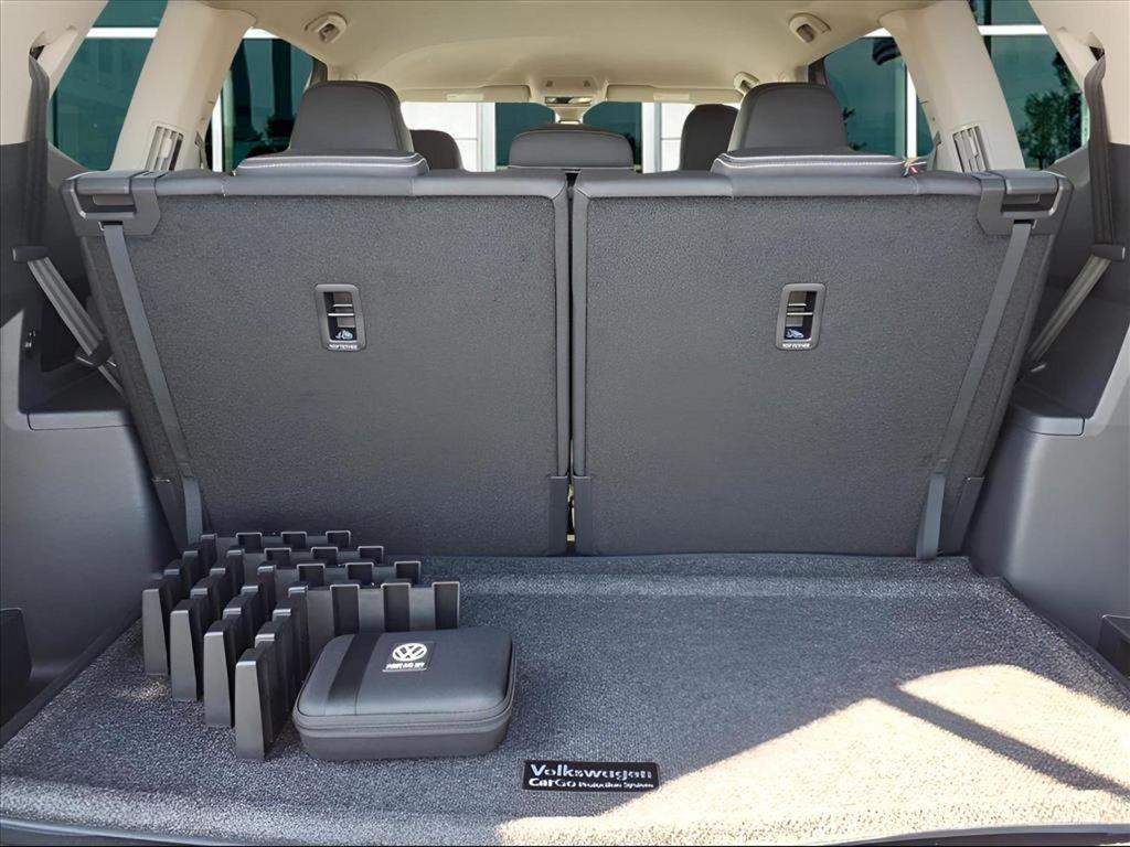 new 2026 Volkswagen Atlas car, priced at $42,286