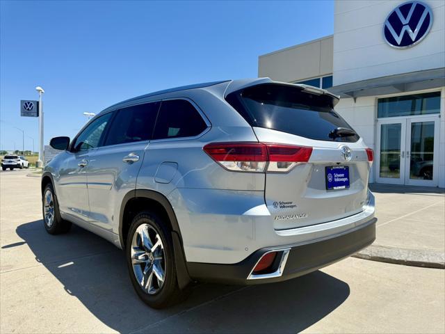 used 2018 Toyota Highlander car, priced at $31,555