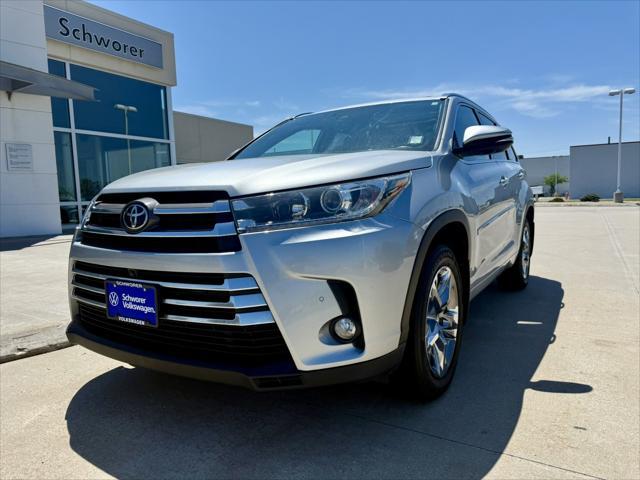 used 2018 Toyota Highlander car, priced at $31,555