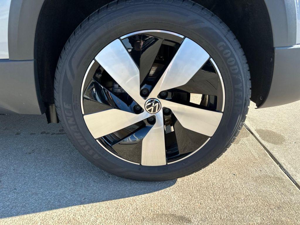 new 2025 Volkswagen Taos car, priced at $28,216