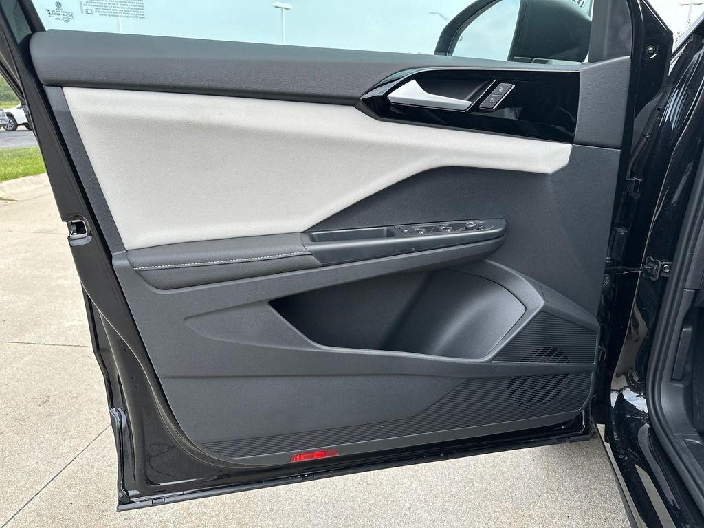 new 2025 Volkswagen Taos car, priced at $28,216