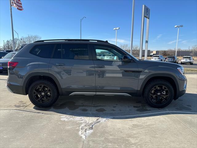 new 2025 Volkswagen Atlas car, priced at $47,531