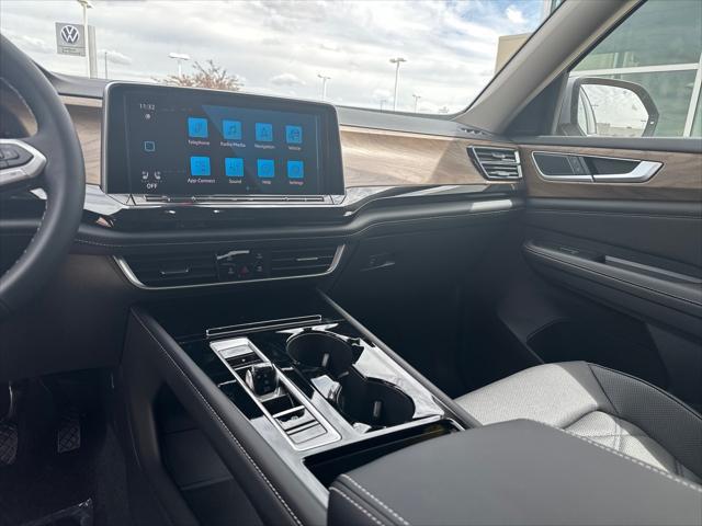 new 2025 Volkswagen Atlas car, priced at $43,250