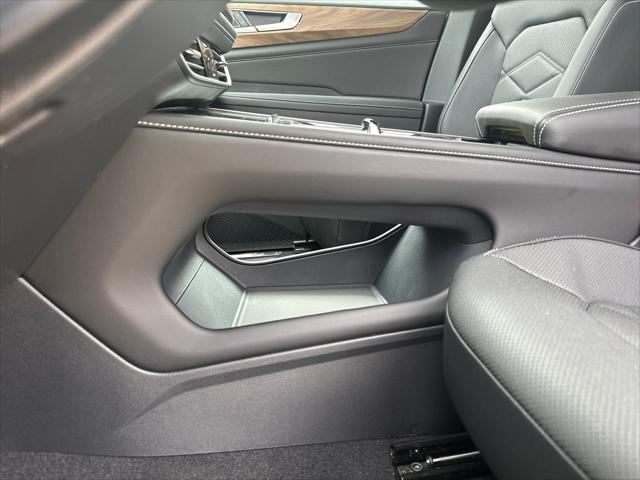 new 2025 Volkswagen Atlas car, priced at $43,250