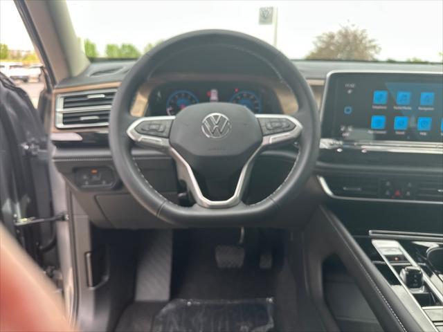 new 2025 Volkswagen Atlas car, priced at $43,250