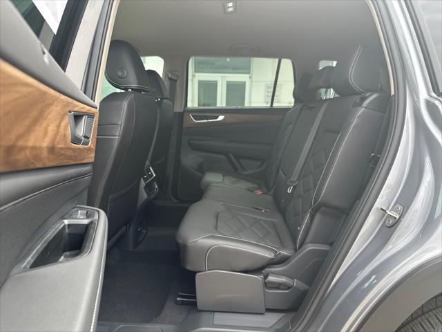 new 2025 Volkswagen Atlas car, priced at $43,250