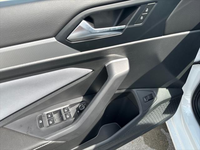 new 2025 Volkswagen Jetta car, priced at $28,000
