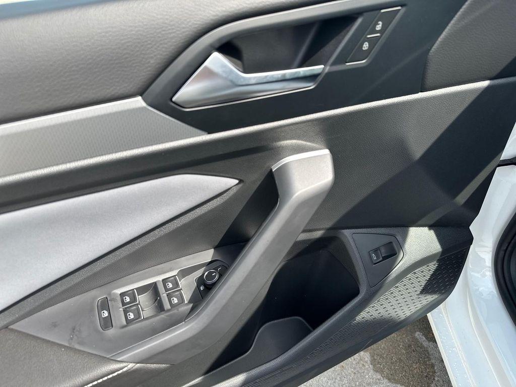 new 2025 Volkswagen Jetta car, priced at $28,000