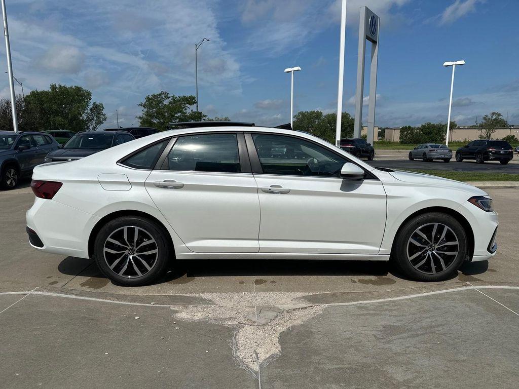 new 2025 Volkswagen Jetta car, priced at $28,000