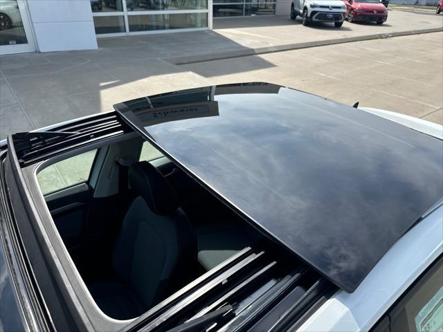 new 2025 Volkswagen Jetta car, priced at $28,000