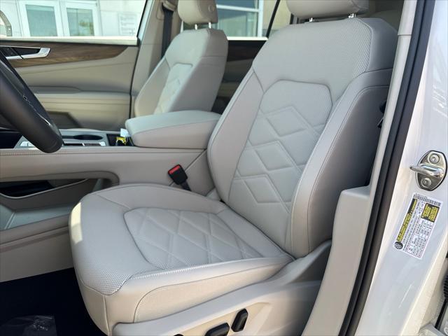 new 2025 Volkswagen Atlas car, priced at $38,440