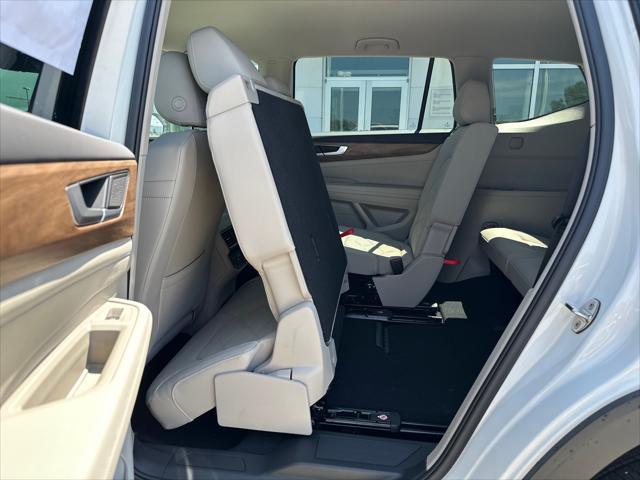 new 2025 Volkswagen Atlas car, priced at $38,440