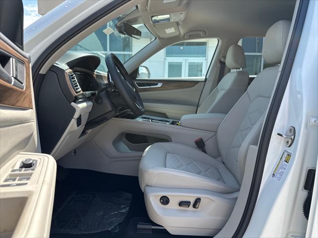 new 2025 Volkswagen Atlas car, priced at $38,440