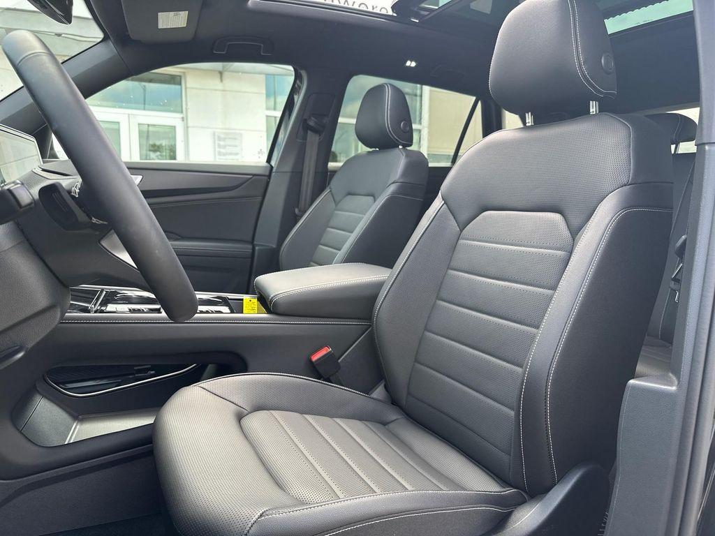 new 2025 Volkswagen Atlas Cross Sport car, priced at $47,341