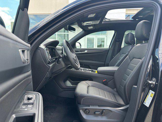 new 2025 Volkswagen Atlas Cross Sport car, priced at $47,341