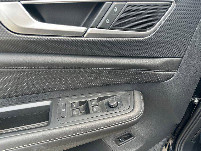 new 2025 Volkswagen Atlas Cross Sport car, priced at $47,341