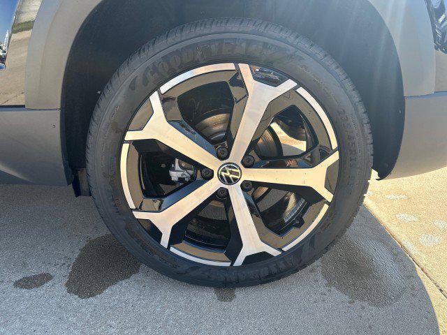 new 2025 Volkswagen Taos car, priced at $35,916