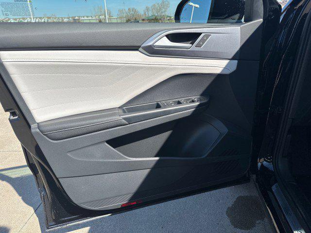 new 2025 Volkswagen Taos car, priced at $35,916