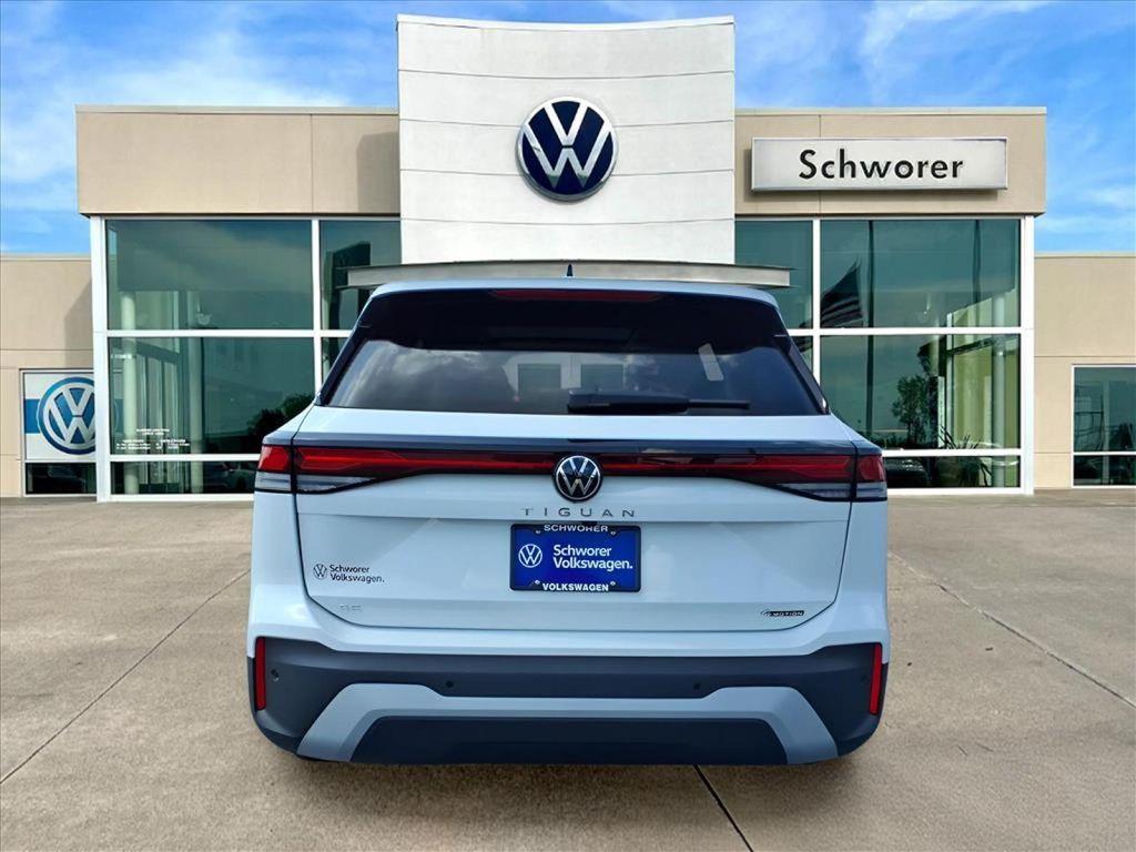 new 2025 Volkswagen Tiguan car, priced at $35,776