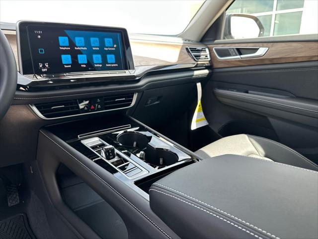 new 2025 Volkswagen Atlas car, priced at $44,915