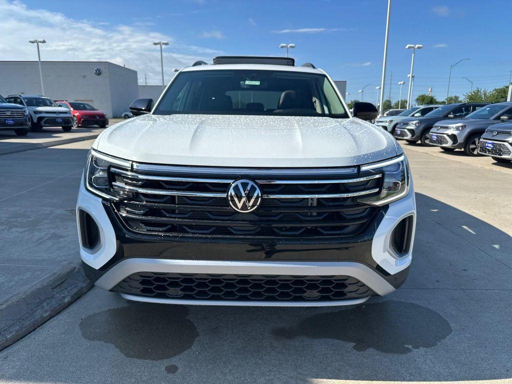 new 2025 Volkswagen Atlas car, priced at $43,826