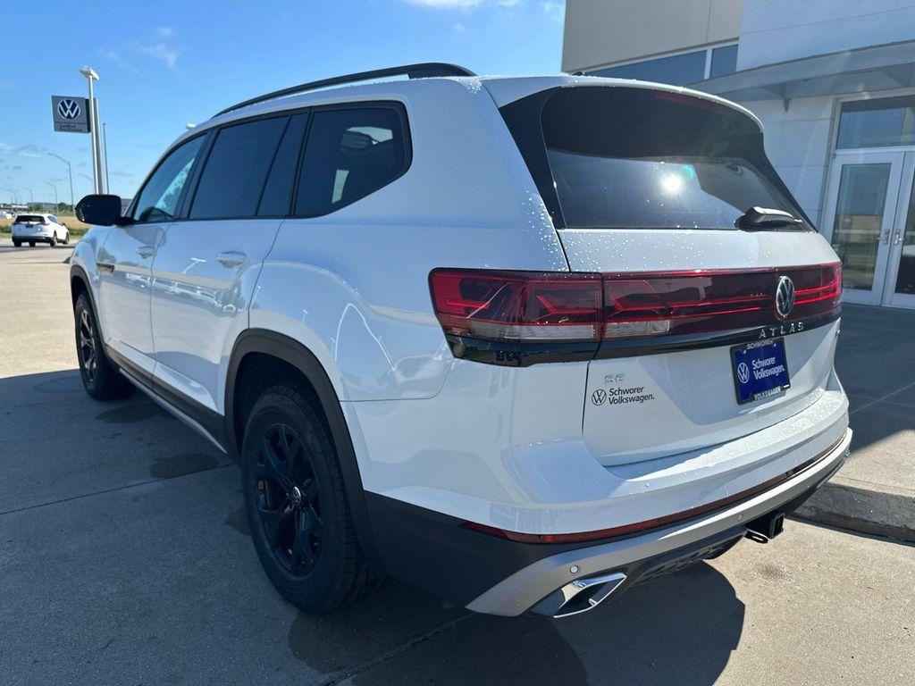 new 2025 Volkswagen Atlas car, priced at $43,826