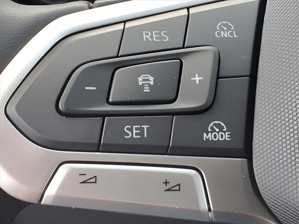 new 2025 Volkswagen Tiguan car, priced at $37,431