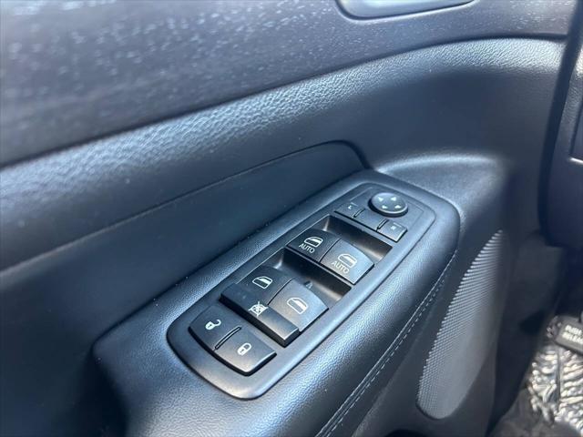 used 2015 Jeep Grand Cherokee car, priced at $12,900