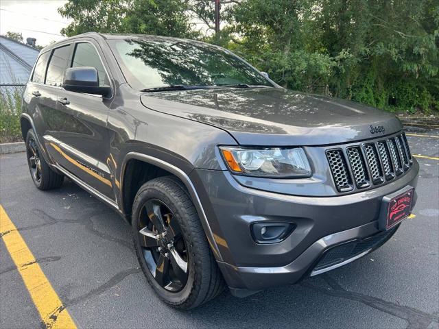 used 2015 Jeep Grand Cherokee car, priced at $12,900