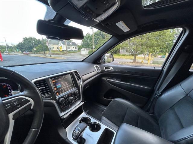used 2015 Jeep Grand Cherokee car, priced at $12,900