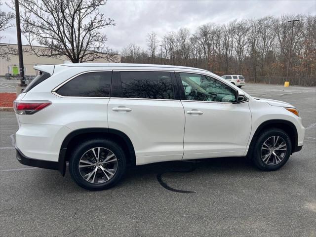 used 2016 Toyota Highlander car, priced at $18,300