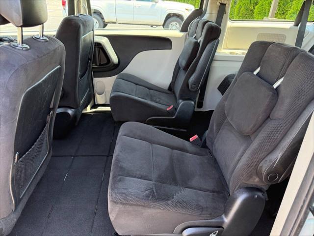 used 2014 Dodge Grand Caravan car, priced at $8,900
