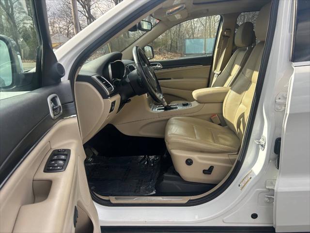 used 2020 Jeep Grand Cherokee car, priced at $17,900