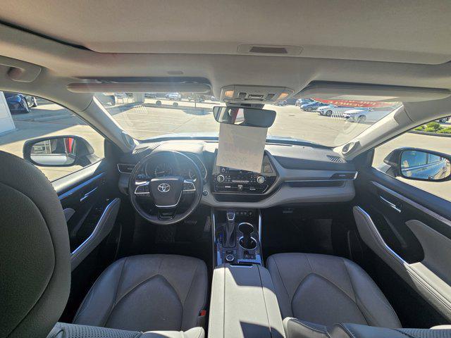 used 2021 Toyota Highlander car, priced at $35,990
