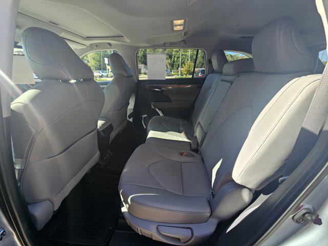 used 2021 Toyota Highlander car, priced at $35,990