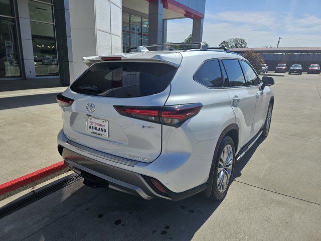 new 2025 Toyota Highlander Hybrid car, priced at $59,200