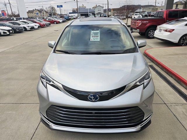 used 2023 Toyota Sienna car, priced at $48,777